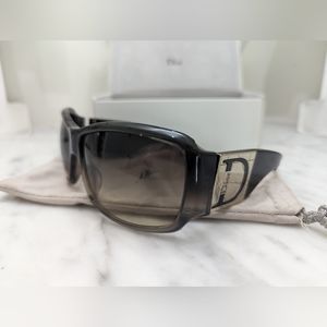 Authentic Dior Shaded 1 sunglasses in gradient black